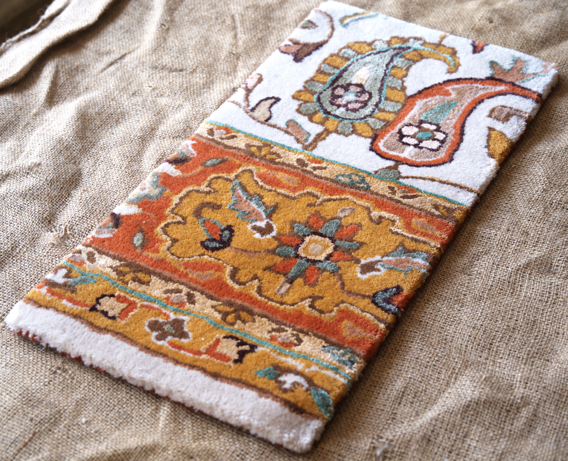 Hand Tufted-Surface-Wool & Viscose