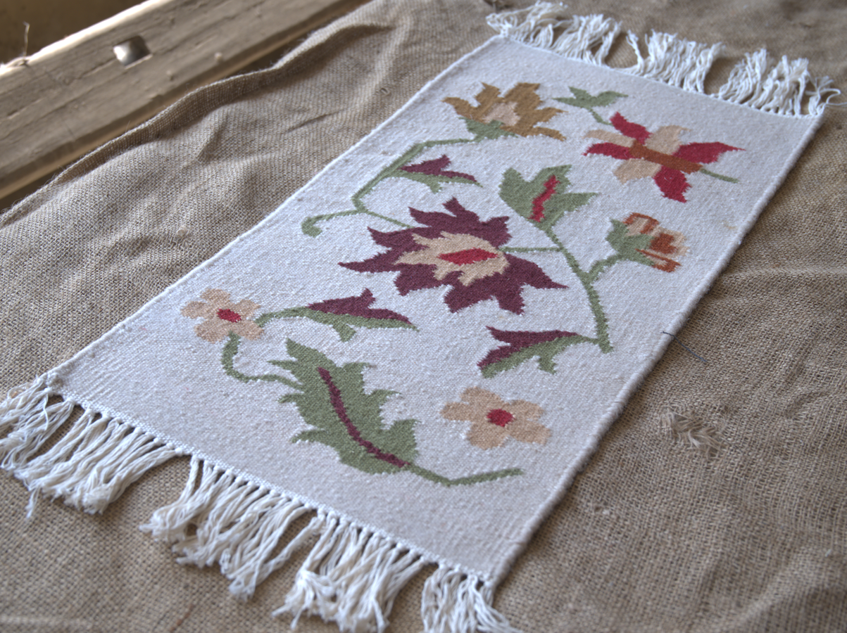 Punja Loom-Surface-Wool