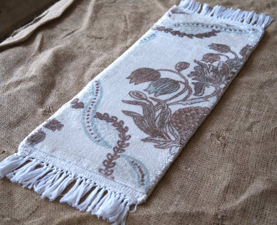 Hand Loom Knotted-Surface-Viscose