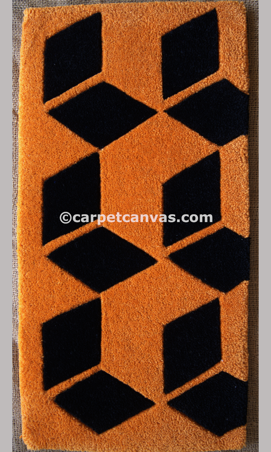 Hand Tufted-Surface-Wool
