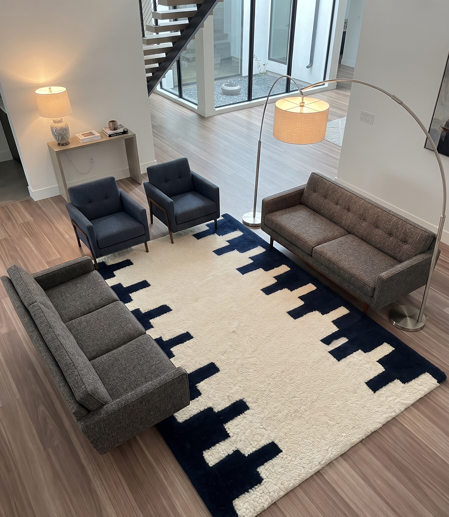 Hand Tufted Wool Shape Rug