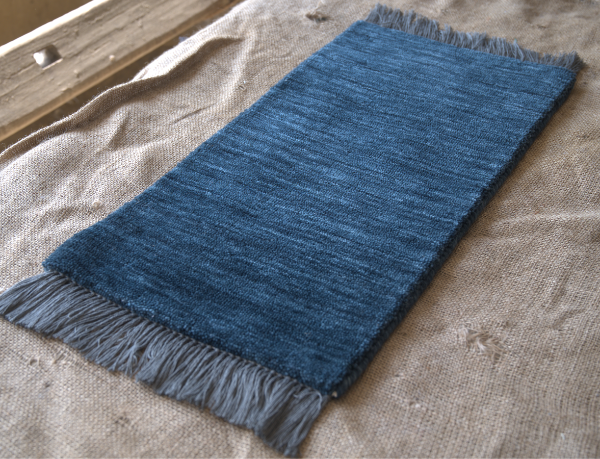 Hand Loom knotted-Surface-Wool
