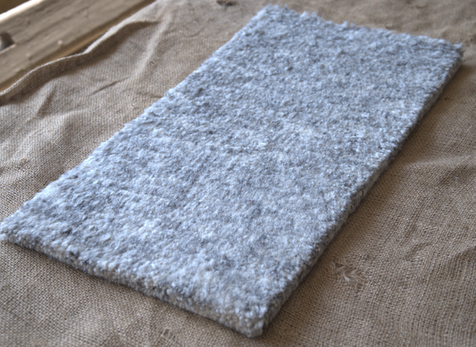 Hand knotted- Surface-Wool