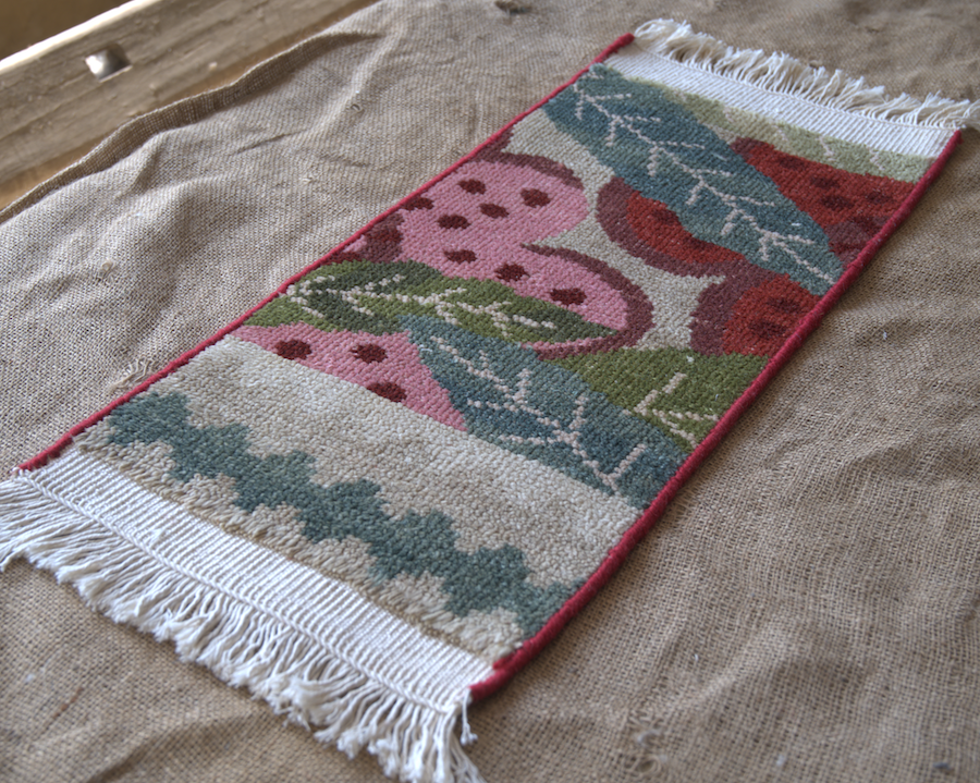 Hand knotted-Surface-Wool