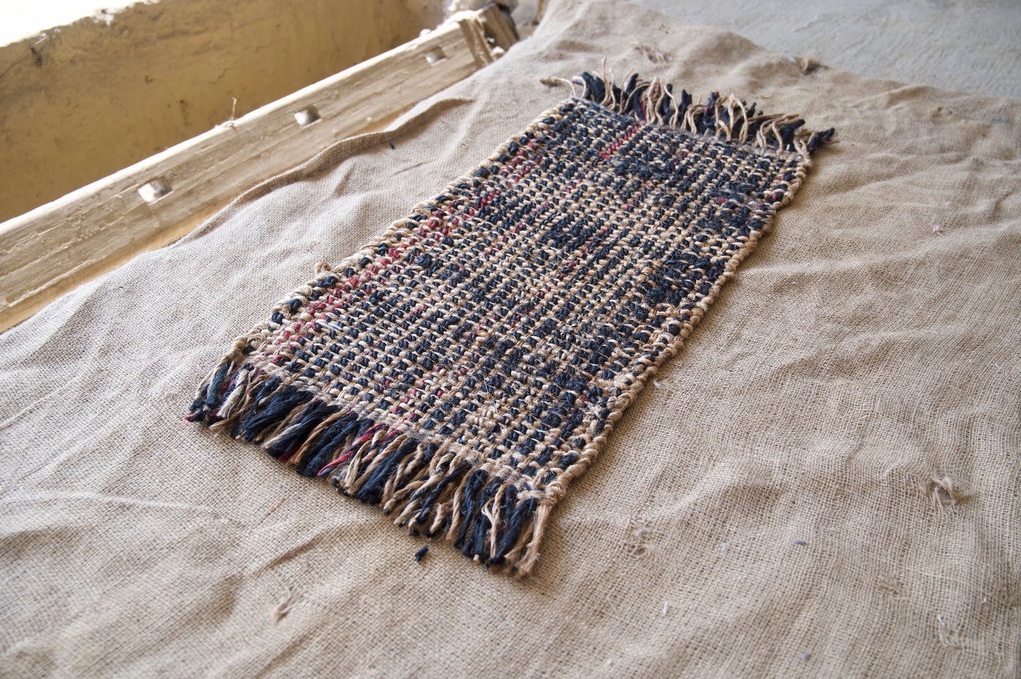 Punja Loom Surface Jute