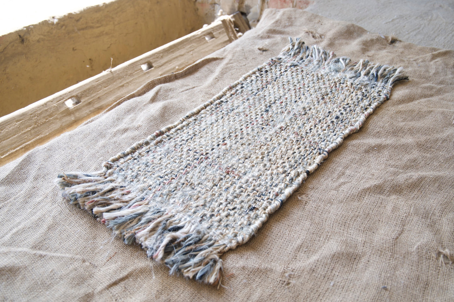 Punja Loom Surface Jute